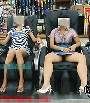 185px x 210px - Chinese women on massage chairs - Voyeur Videos