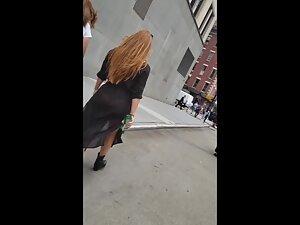 Sunshine makes ginger girl's ass and thong visible Picture 2