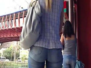 Magnetically appealing ass gets filmed Picture 8