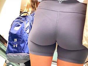 Visible thong on a perfect bubbly ass in tight shorts Picture 7