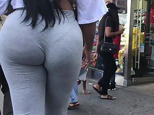 Thong inside a gigantic ass crack Picture 2