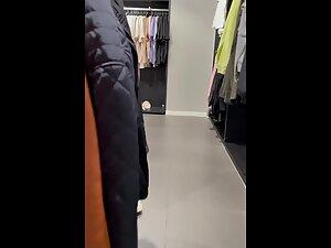 Pussy and ass flash in clothes store Picture 7