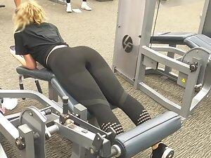 Pussy stretching workout caught by gym voyeur Picture 4