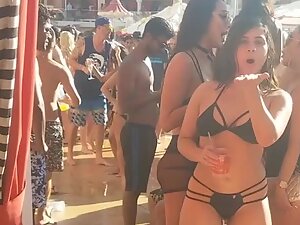 Voyeur gets a kiss and middle finger from hot girls
