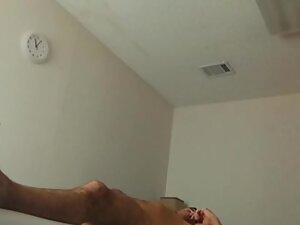 Happy ending while fingering the masseuse on hidden camera Picture 2
