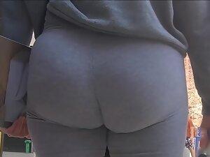 Kind of booty you want to see in doggy style Picture 3