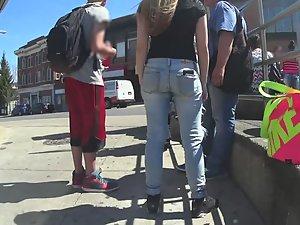 Popular blonde schoolgirl in sexy torn jeans Picture 6