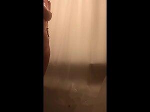 Spying on her naked in shower from shampoo bottle Picture 8