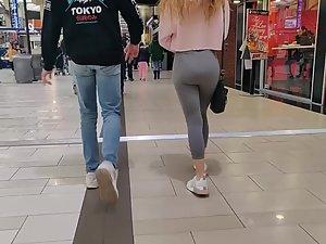 Nice looking ass in tight grey leggings Picture 5