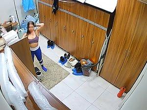 Spying on fit girl making sure she is sexy in locker room Picture 6