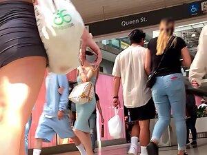 Thick kind of fitness girl caught at the mall Picture 7