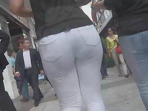 Big ass is emphasizes in white pants Picture 3