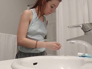 Spying on naked punk girl in bathroom