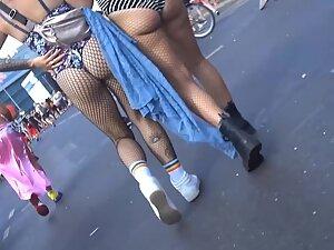 Party girls in fishnet stockings Picture 5