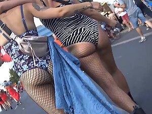 Party girls in fishnet stockings Picture 6