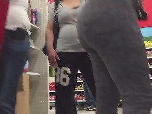 Spicy tattooed latina in the supermarket Picture 3