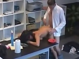 Security Cam Sex Tape - Security cam caught sex among workers - Voyeur Videos