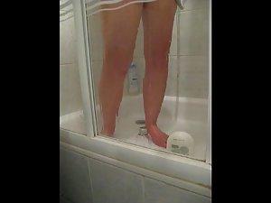 Secretly filming hairy pussy of new girlfriend