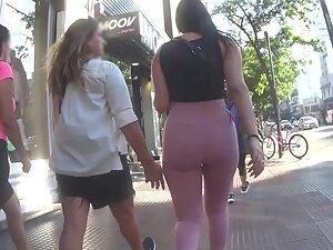 Soft big ass is squeezed in pink leggings Picture 2